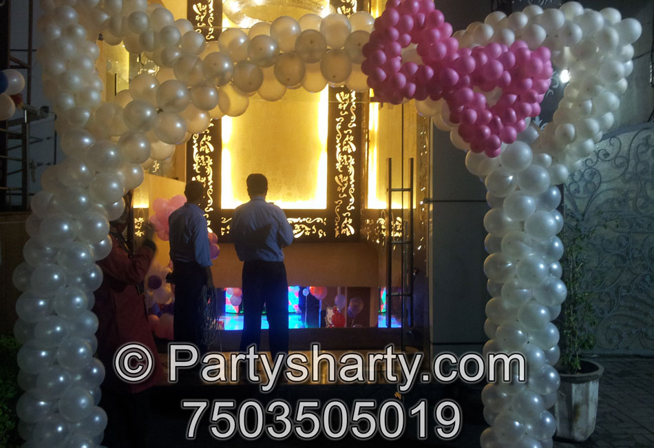 Hello Kitty Theme Birthday Party, Birthday themes for Boys, Birthday themes for girls, Birthday party Ideas, birthday party organisers in Delhi, Gurgaon, Noida, Best Birthday Party Themes for Kids and Adults, theme-based birthday party